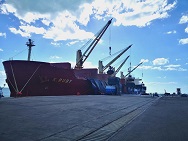 Puerto Progreso recibe por primera vez Clinker de importación.